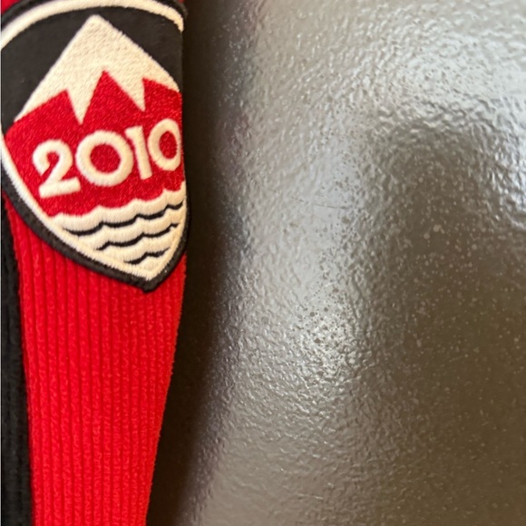 The Bay 2010 Olympic Sz. S GUC Classic Black and Red Quarter-Zip Sweatshirt - Picture 9 of 14